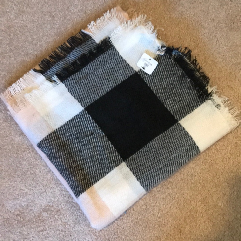 ❌SOLD❌ Blanket Scarf